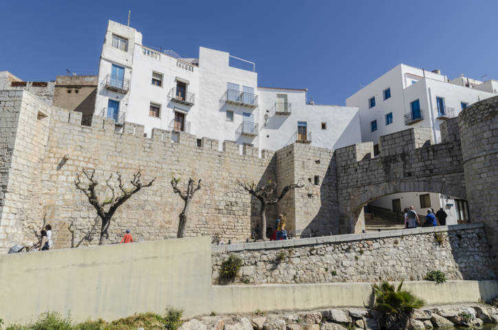 Castelló de la Plana - Peniscola 05 - murallas.jpg